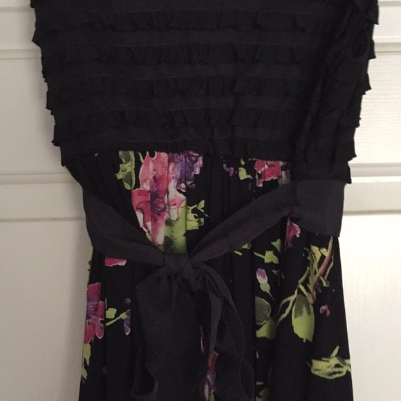 Lovely Anthropologie top - Picture 7 of 8